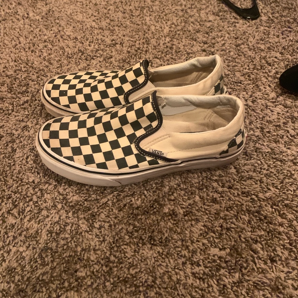 Women’s checkered vans